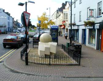 The monument in Limavady